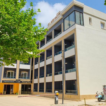 Laid Hotel Vlore Exterior photo