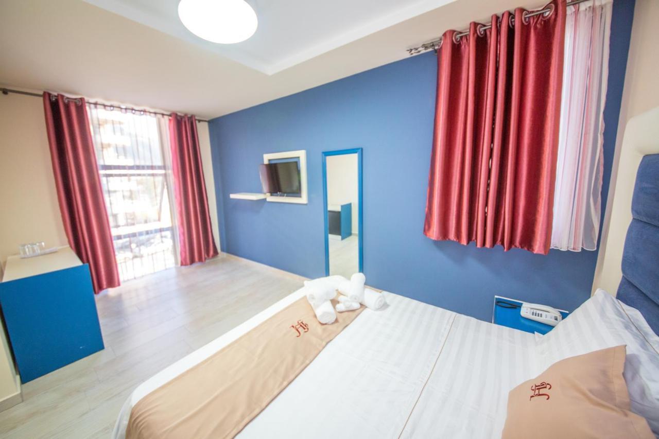 Laid Hotel Vlore Exterior photo