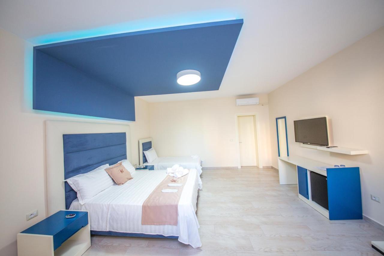 Laid Hotel Vlore Exterior photo