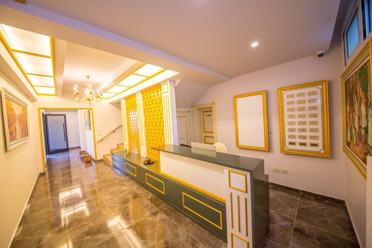 Laid Hotel Vlore Exterior photo