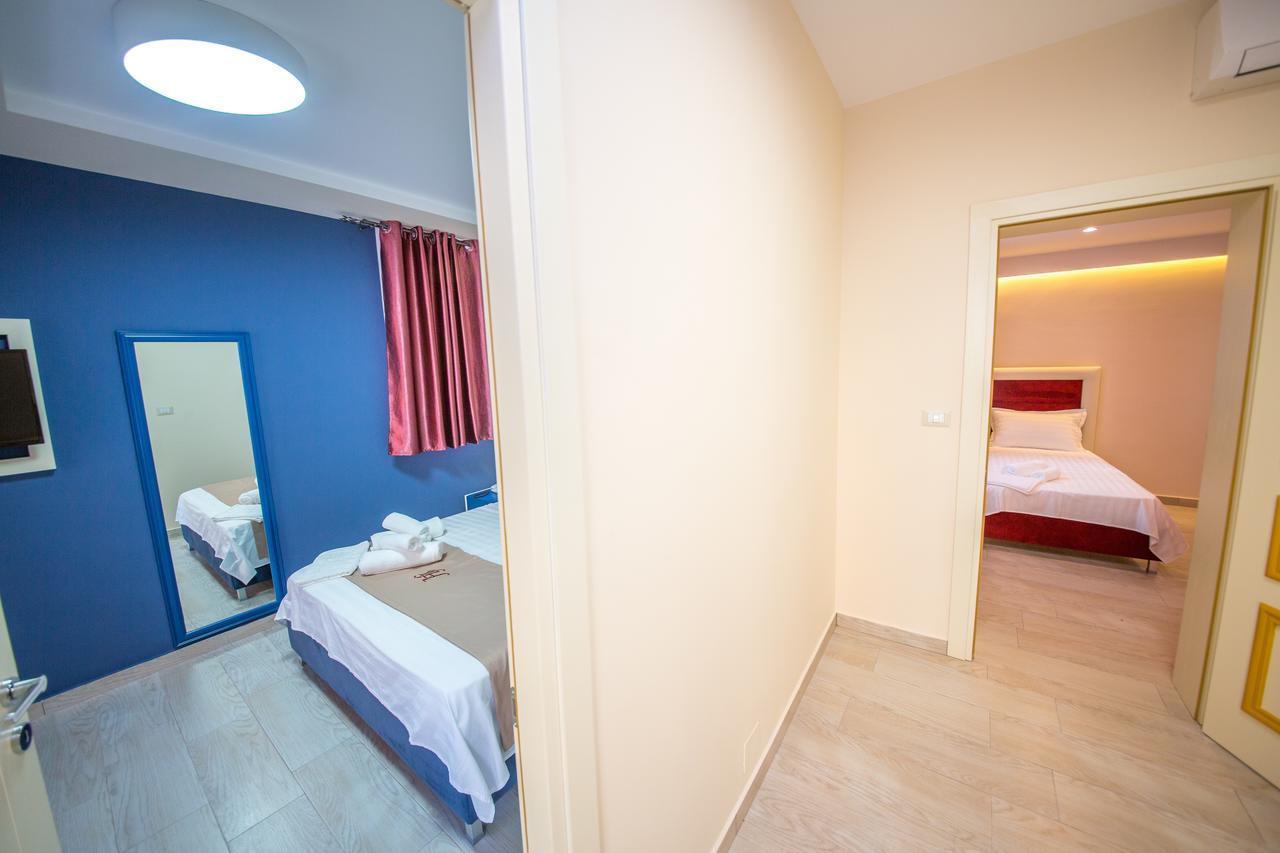 Laid Hotel Vlore Exterior photo